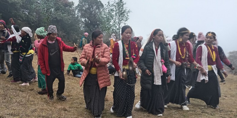 उँधौली पर्व: भूमिको पूजा गर्दै नाचियो 'साकेला'